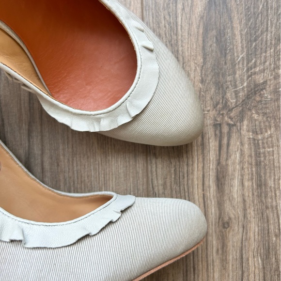 Badgley Mischka Champagne Ruffled Heels | 10 - Picture 2 of 10